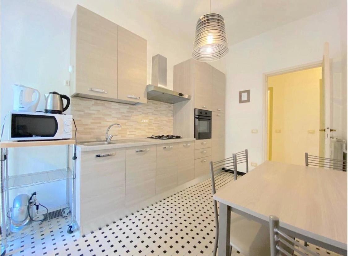 La Casa Di Claudia Apartment Genoa Luaran gambar