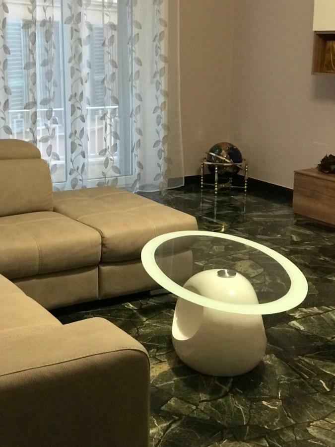 La Casa Di Claudia Apartment Genoa Luaran gambar