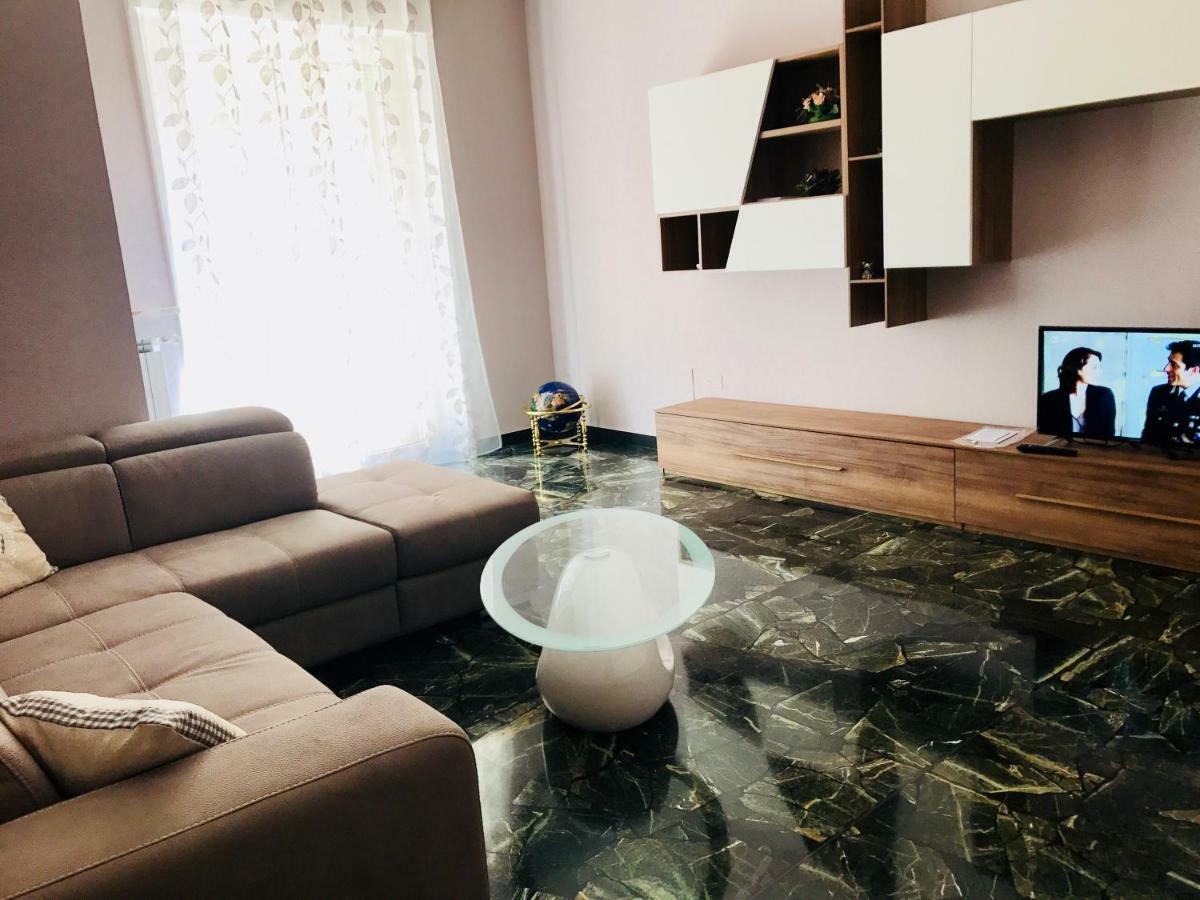La Casa Di Claudia Apartment Genoa Luaran gambar