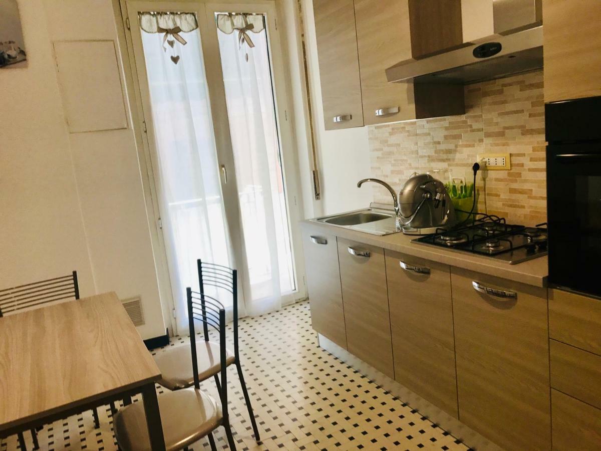 La Casa Di Claudia Apartment Genoa Luaran gambar