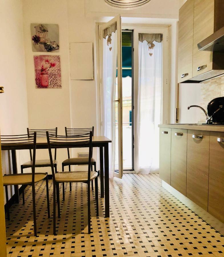 La Casa Di Claudia Apartment Genoa Luaran gambar